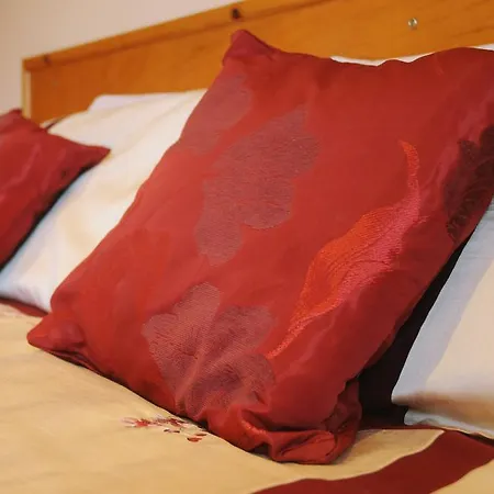 Alojamento de Acomodação e Pequeno-almoço Lough Dan House 4*