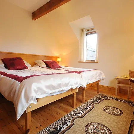 Lough Dan House 4*